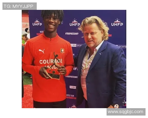 卡马文加:年轻天才如何在足球世界中崭露头角与成就辉煌